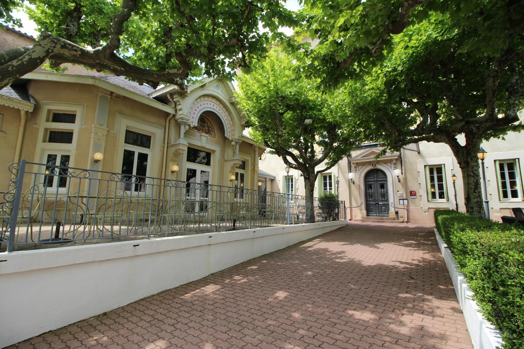 Logis Hotel Restaurant Des Thermes Lamalou-les-Bains Exterior foto